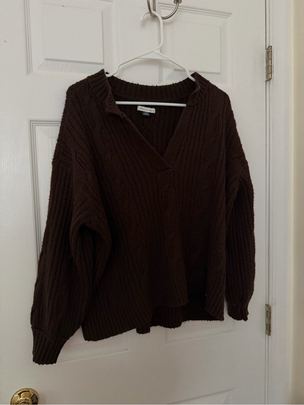 American Eagle - V Neck Sweater - Soft - Brown